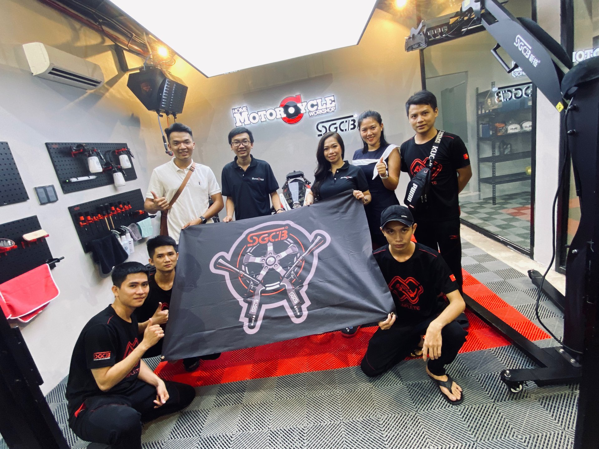 chuc-home-motorcycle-workshop-khai-truong-dai-ly-sgcb-khu-vuc-tan-binh-2