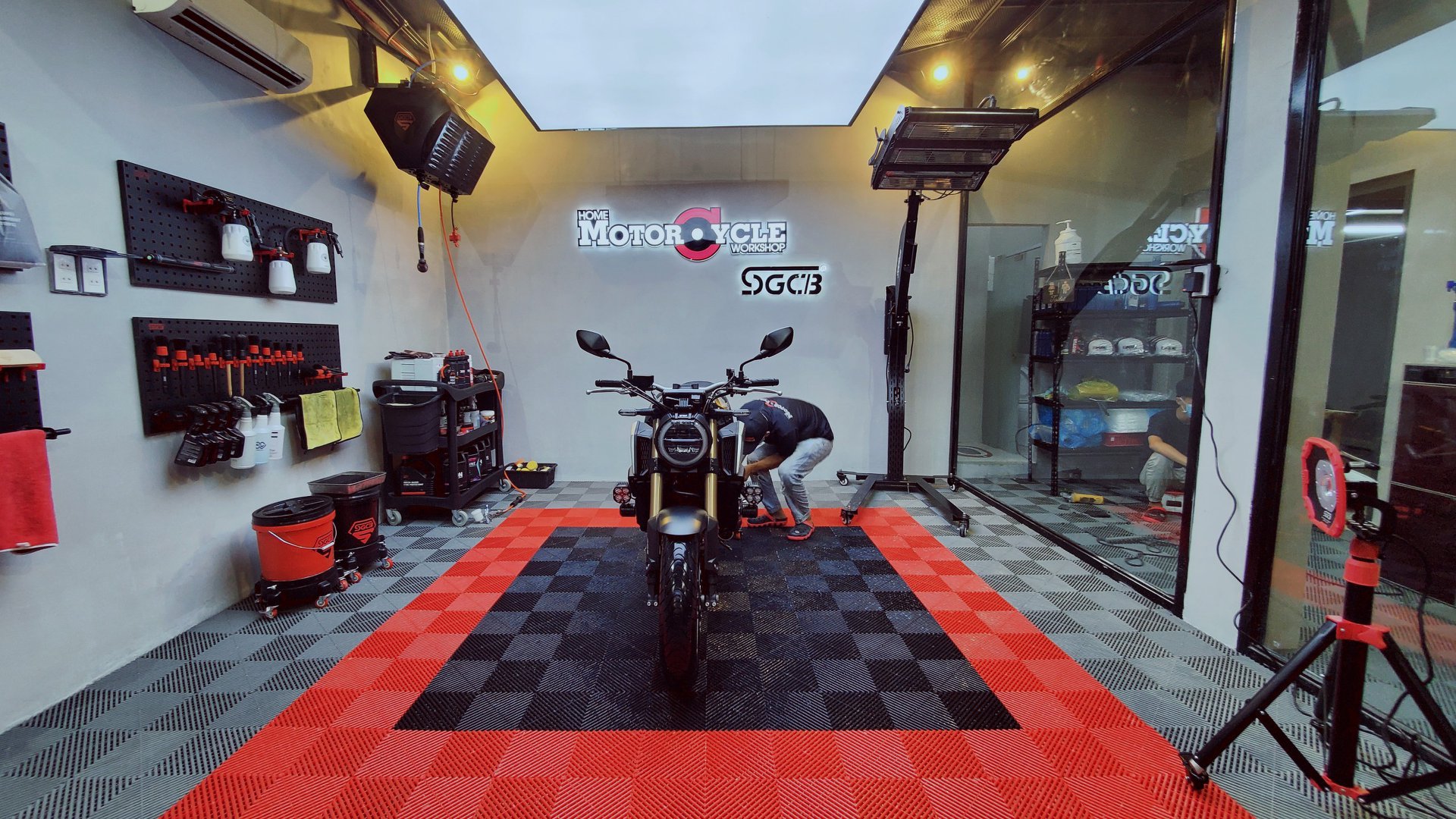 chuc-home-motorcycle-workshop-khai-truong-dai-ly-sgcb-khu-vuc-tan-binh-3